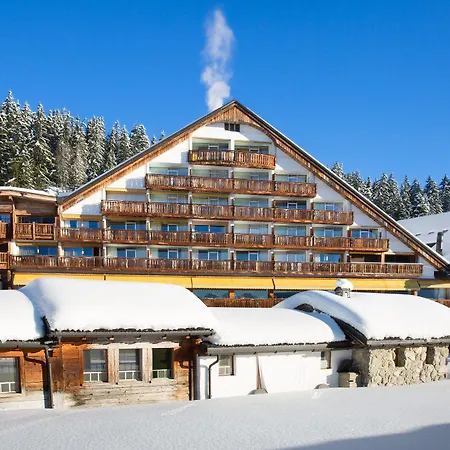 Etrier Hotel 4*