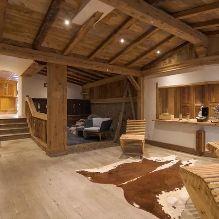 Etrier Szálloda 4*