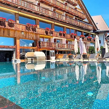 Szálloda Etrier 4*