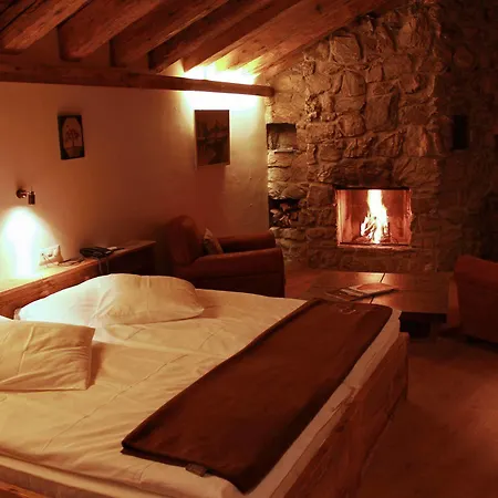 Etrier Hotel